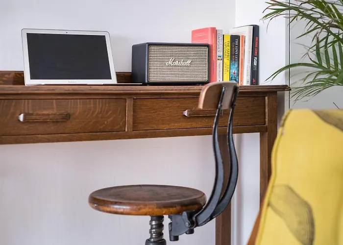 The Artists Loft - Luxury Lake District Apartment With Private Parking