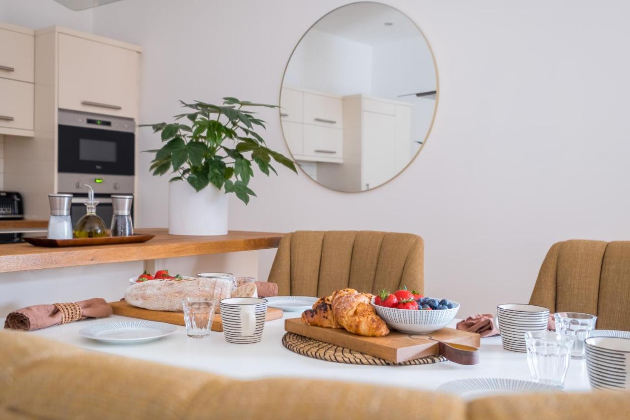 The Artists Loft - Luxury District With Private Parking Apartment