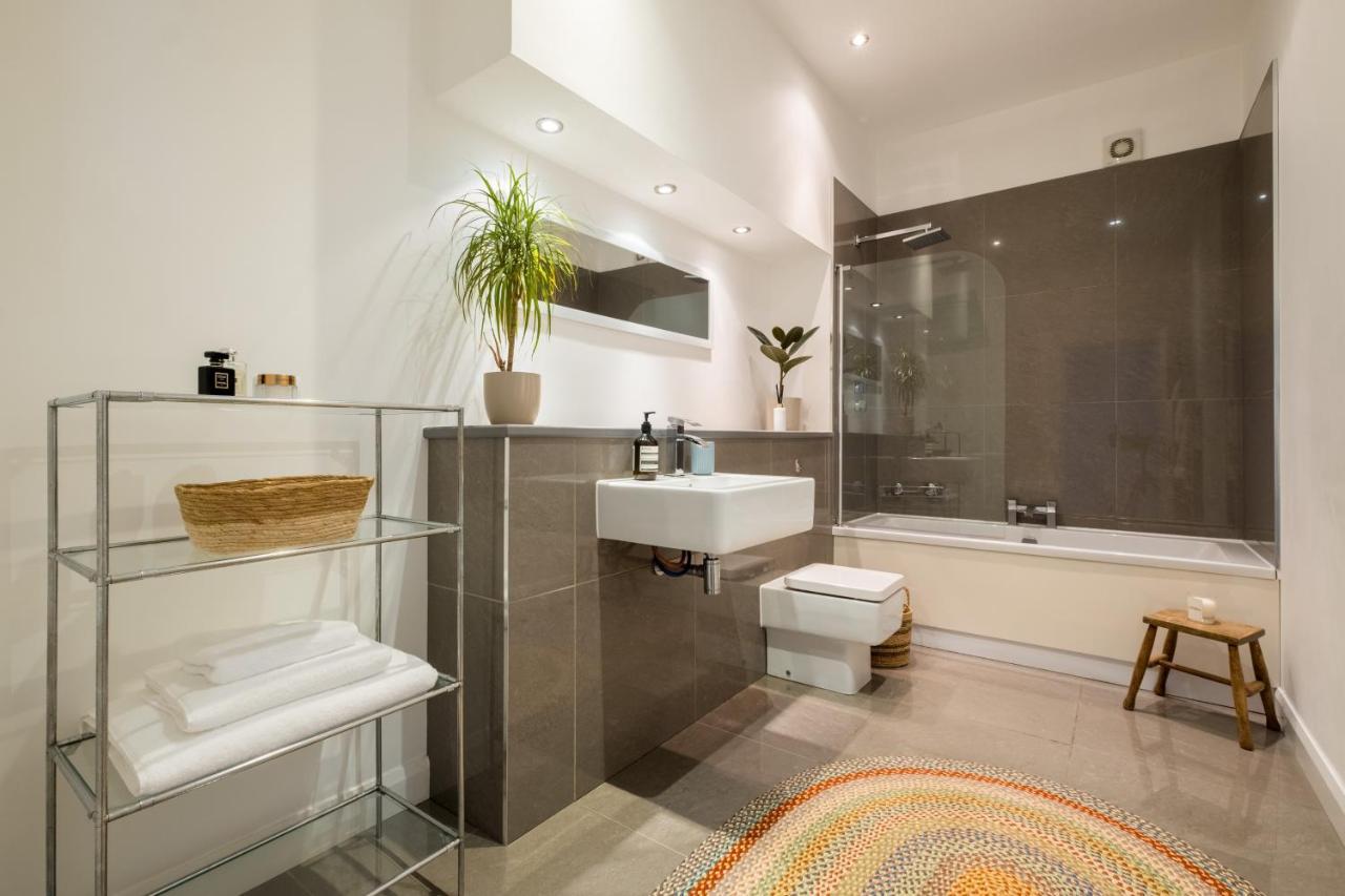 The Artists Loft - Luxury District With Private Parking