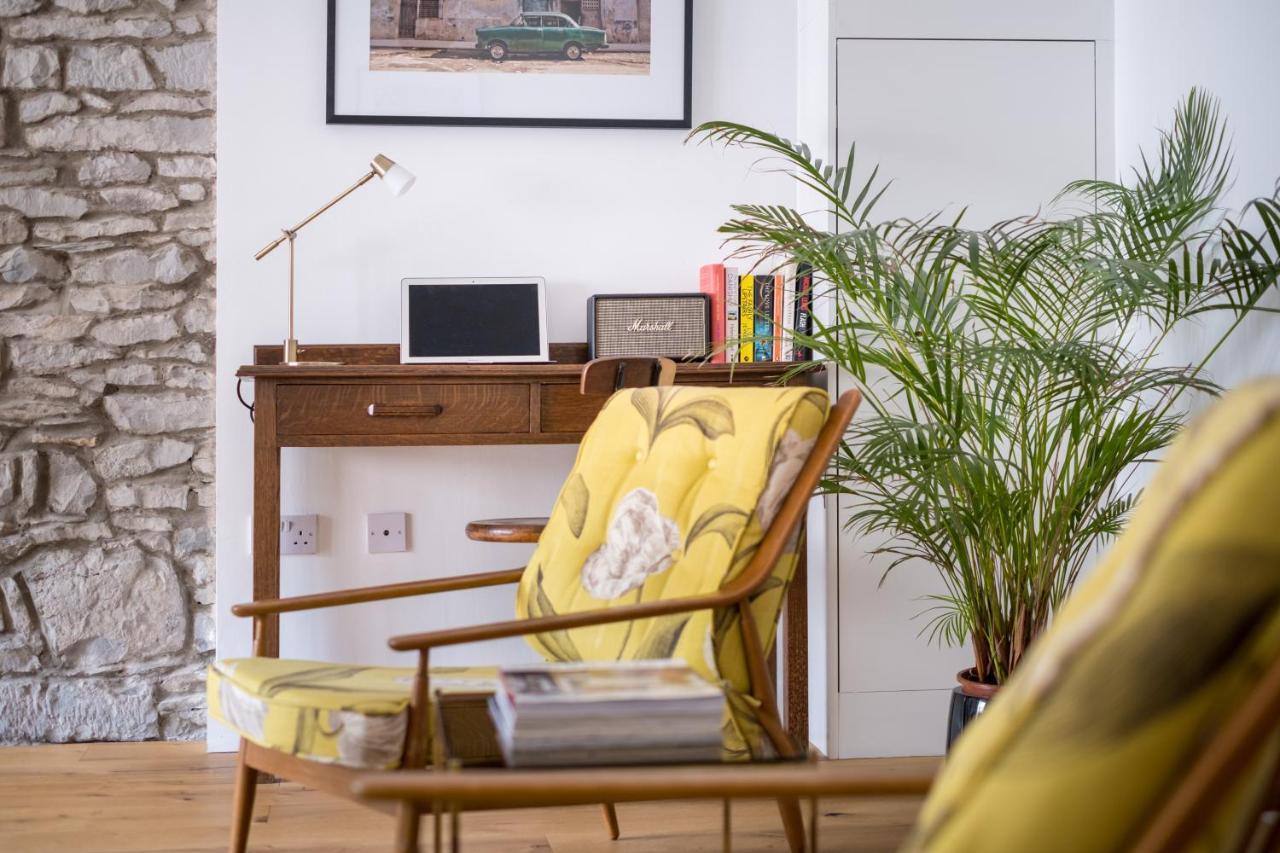 The Artists Loft - Luxury District With Private Parking Apartment Kendal